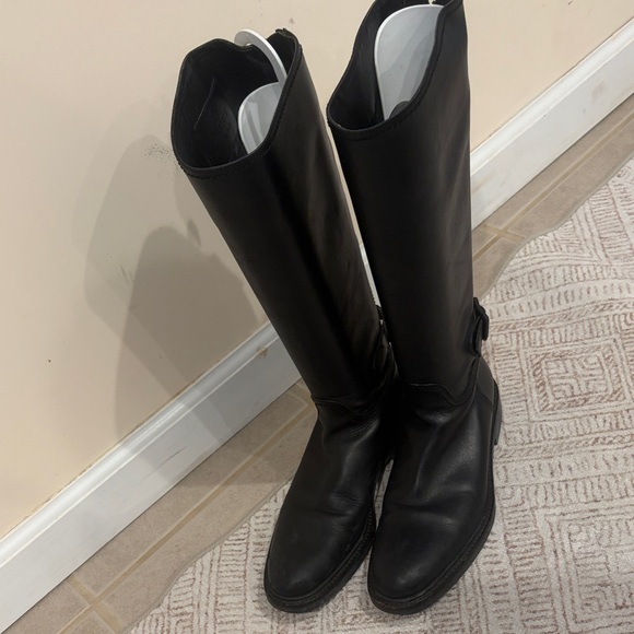 GUCCI Black Knee-High Leather Riding Boots - Picture 3 of 14